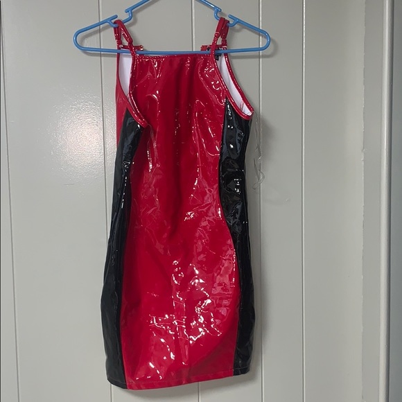 Fashion Nova Dresses & Skirts - fashion nova latex body con dress 🖤❤️